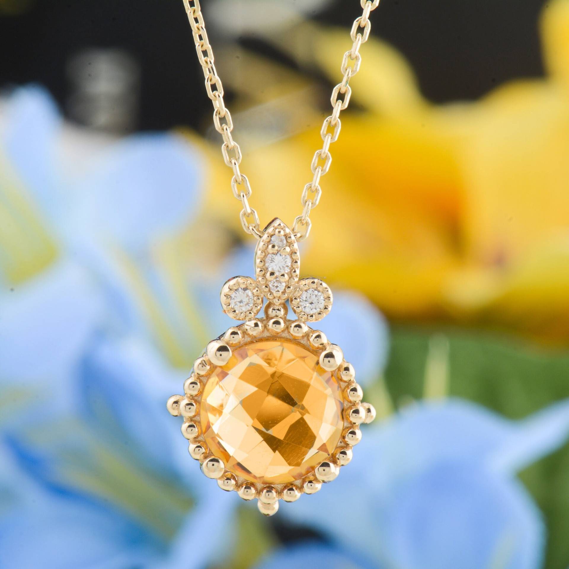 Citrin Zierliche Halskette, Diamant Solid Gold Anhänger, Geschenk Für Sie, Natürliche Handgemachte Halsketten, Halsketten Für Frauen von TilyaJewelry