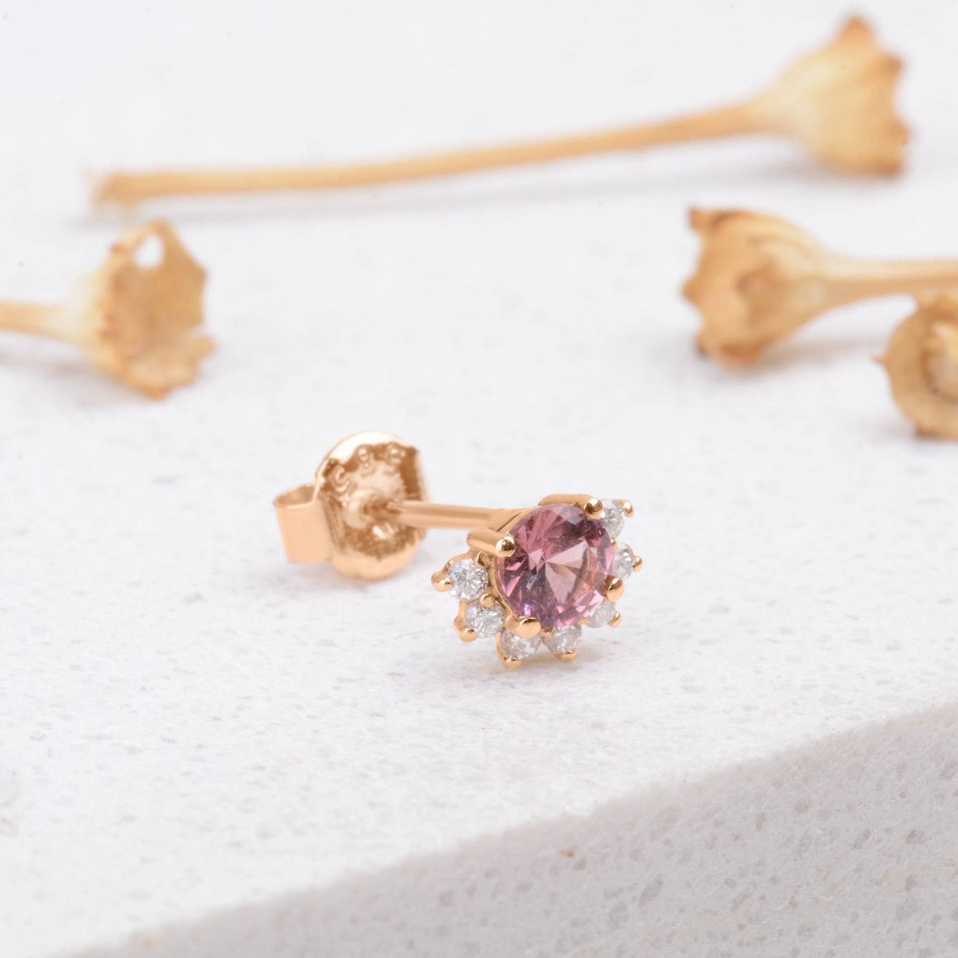 Turmalin Ohrstecker, 14K Roségold Natur Turmalin, Geschenk Für Mann Und Frau, Minimalist Valentinstag Sale von TilyaJewelry