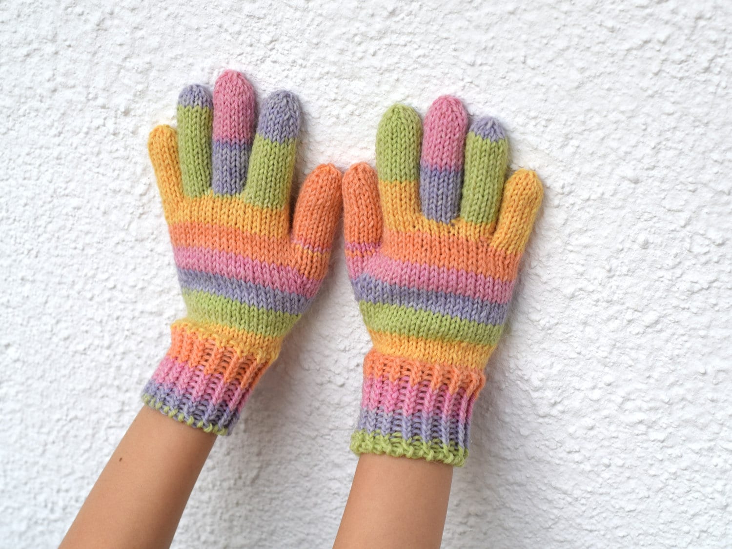Kinder Leichte Regenbogen Handschuhe, Gestreifte 75% Wolle Winterhandschuhe, Damenhandschuhe Auf Bestellung, Candy Colors Handschuhe von TinyOrchids
