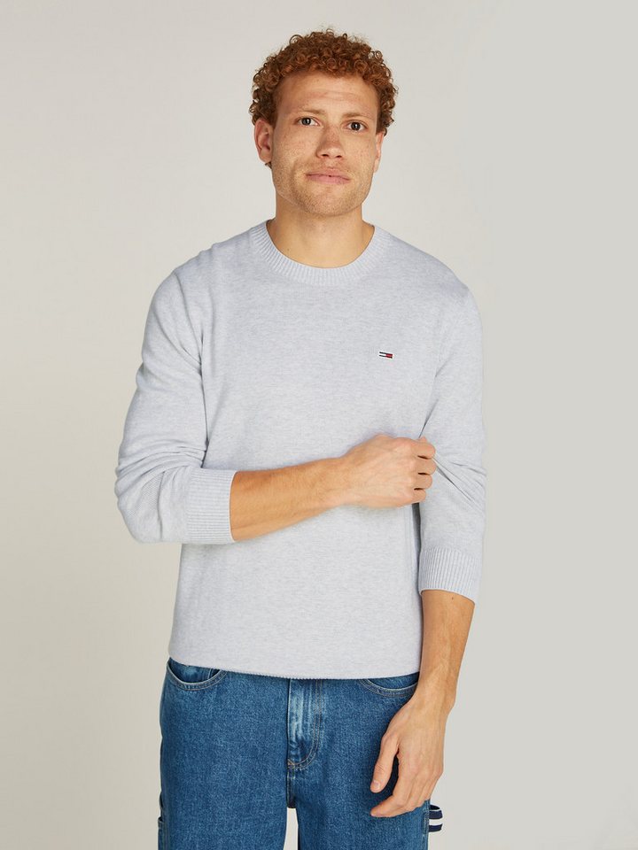 Tommy Jeans Rundhalspullover TJM SLIM ESSENTIAL LIGHT SWEATER mit Flag-Patch von Tommy Jeans