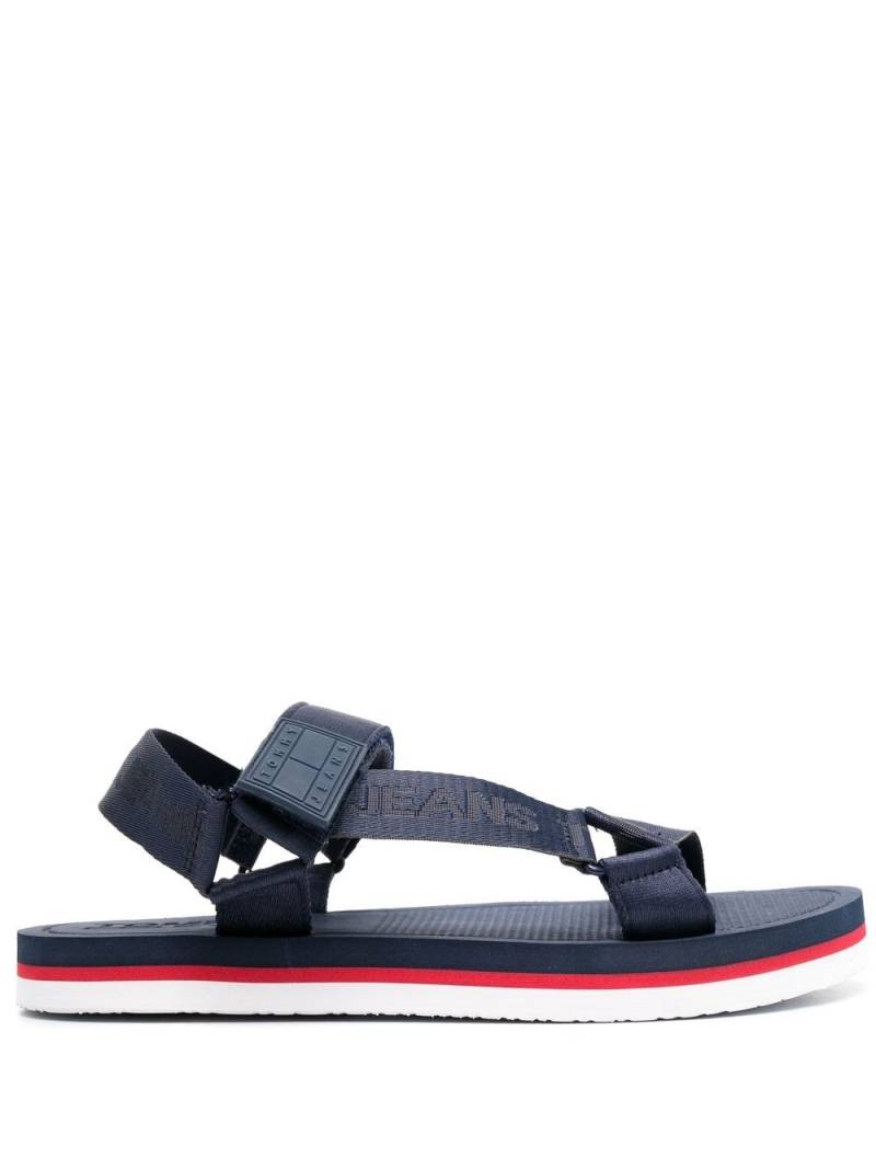 Tommy Jeans Sandalen mit gestreifter Sohle - Blau von Tommy Jeans