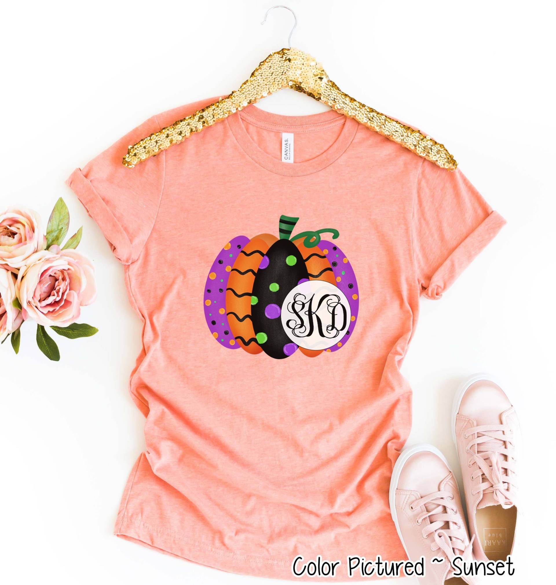 Personalisierte Halloween Kürbis Shirt, Monogramm Kinder T-Shirt, Niedliches Shirt Für Sie, Familie Passende Shirts von TooCuteCustomDesign