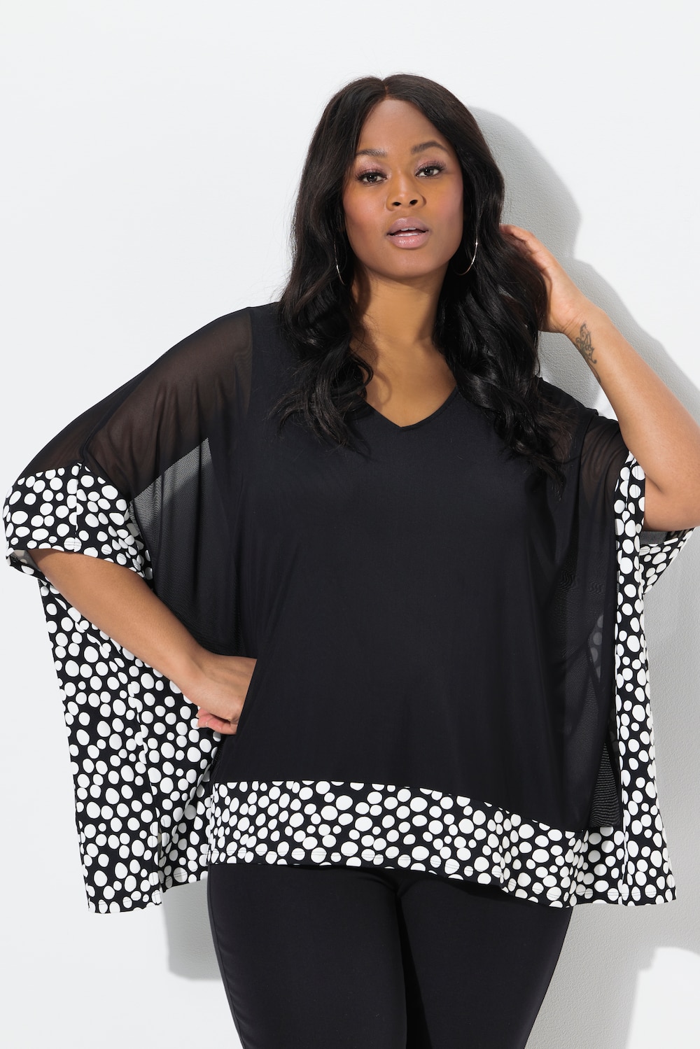 Große Größen Chiffon-Bluse, Damen, schwarz, Größe: 42/44, Polyester/Viskose, Ulla Popken Große Größen Chiffon-Bluse, Damen, schwarz, Größe: 42/44, Polyester/Viskose, Ulla Popken von Ulla Popken