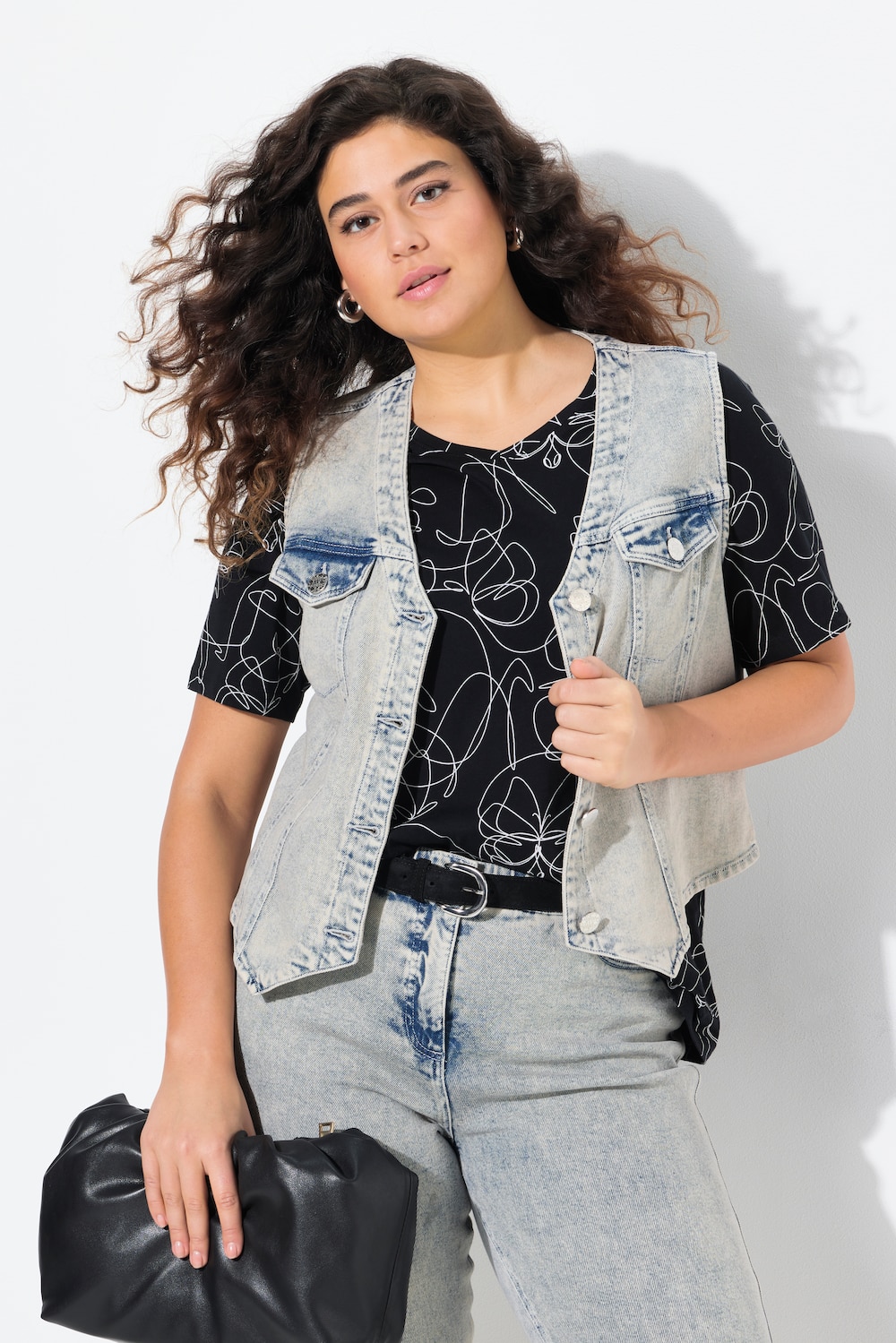 Große Größen Jeansweste, Damen, grau, Größe: 50/52, Baumwolle, Ulla Popken Große Größen Jeansweste, Damen, grau, Größe: 50/52, Baumwolle, Ulla Popken von Ulla Popken