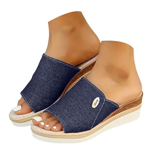 VBEDKDEB Pantoletten Damen Plateau Rutschfeste Latschen Bequeme Fußbett Espadrilles Sandaletten Offen Schlappen Sommer Lässige Leinensandalen Hausschuhe Strand Reise Urlaub Slipper (C-5-Dark Blue, 38) VBEDKDEB Pantoletten Damen Plateau Rutschfeste Latschen Bequeme Fußbett Espadrilles Sandaletten Offen Schlappen Sommer Lässige Leinensandalen Hausschuhe Strand Reise Urlaub Slipper (C-5-Dark Blue, 38) von VBEDKDEB