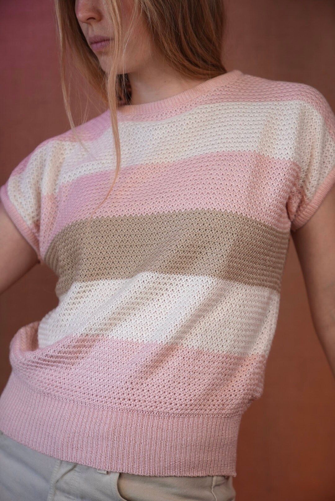 70Er Jahre Strick-Shirt in Rosa, Beige Und Creme von Vabrix