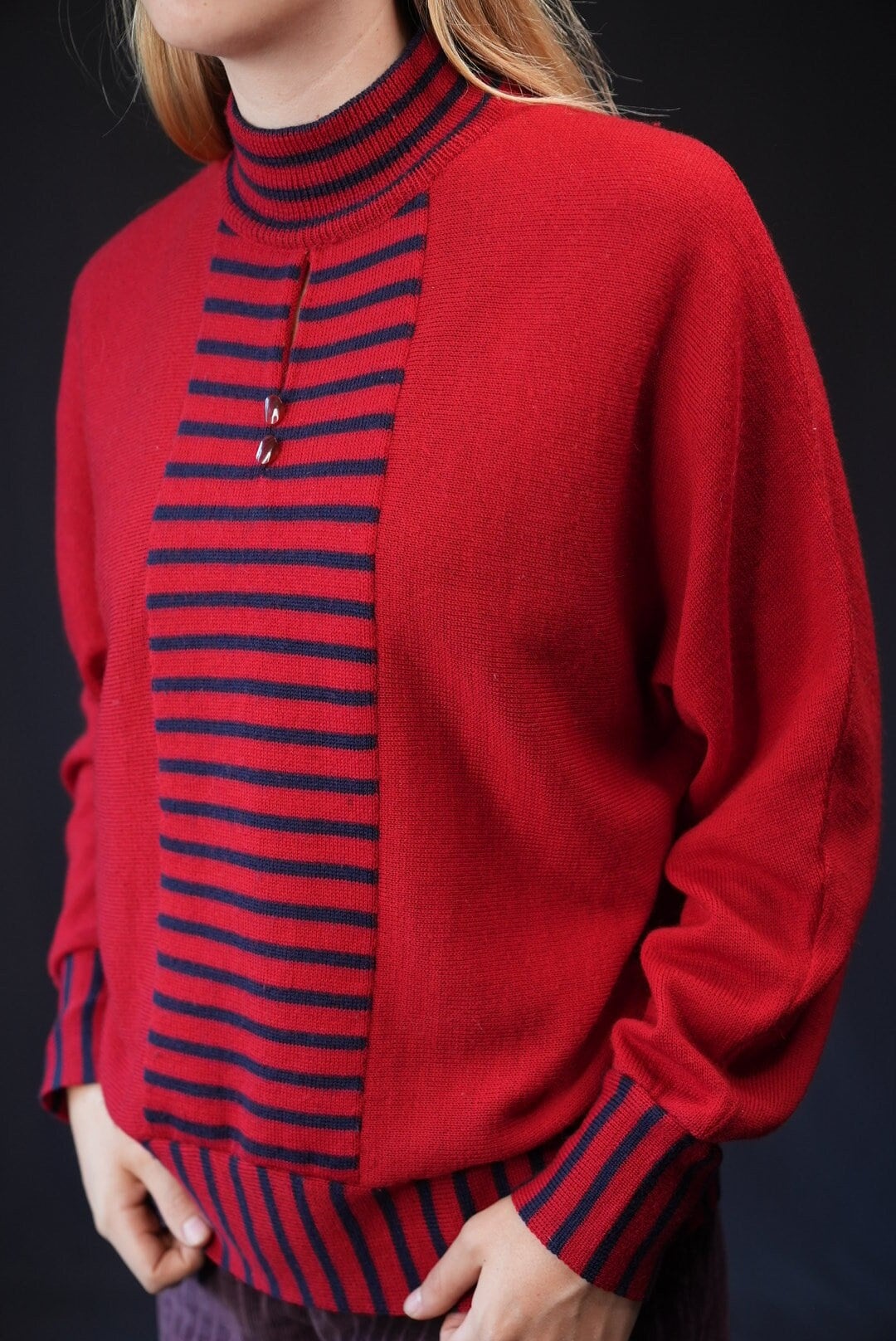 Roter Vintage Wollpullover Gestreift 70Er Jahre von Vabrix