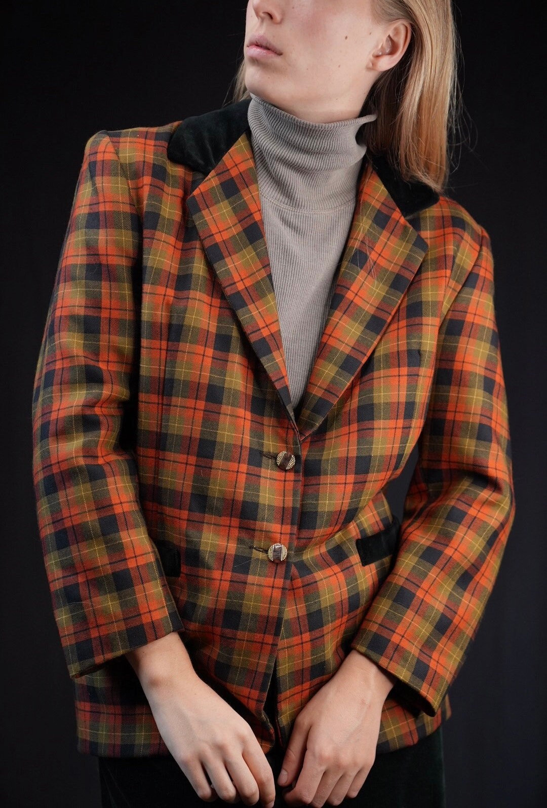 Tartan Blazer Vintage Mit Samt Kragen | Damen Orange von Vabrix