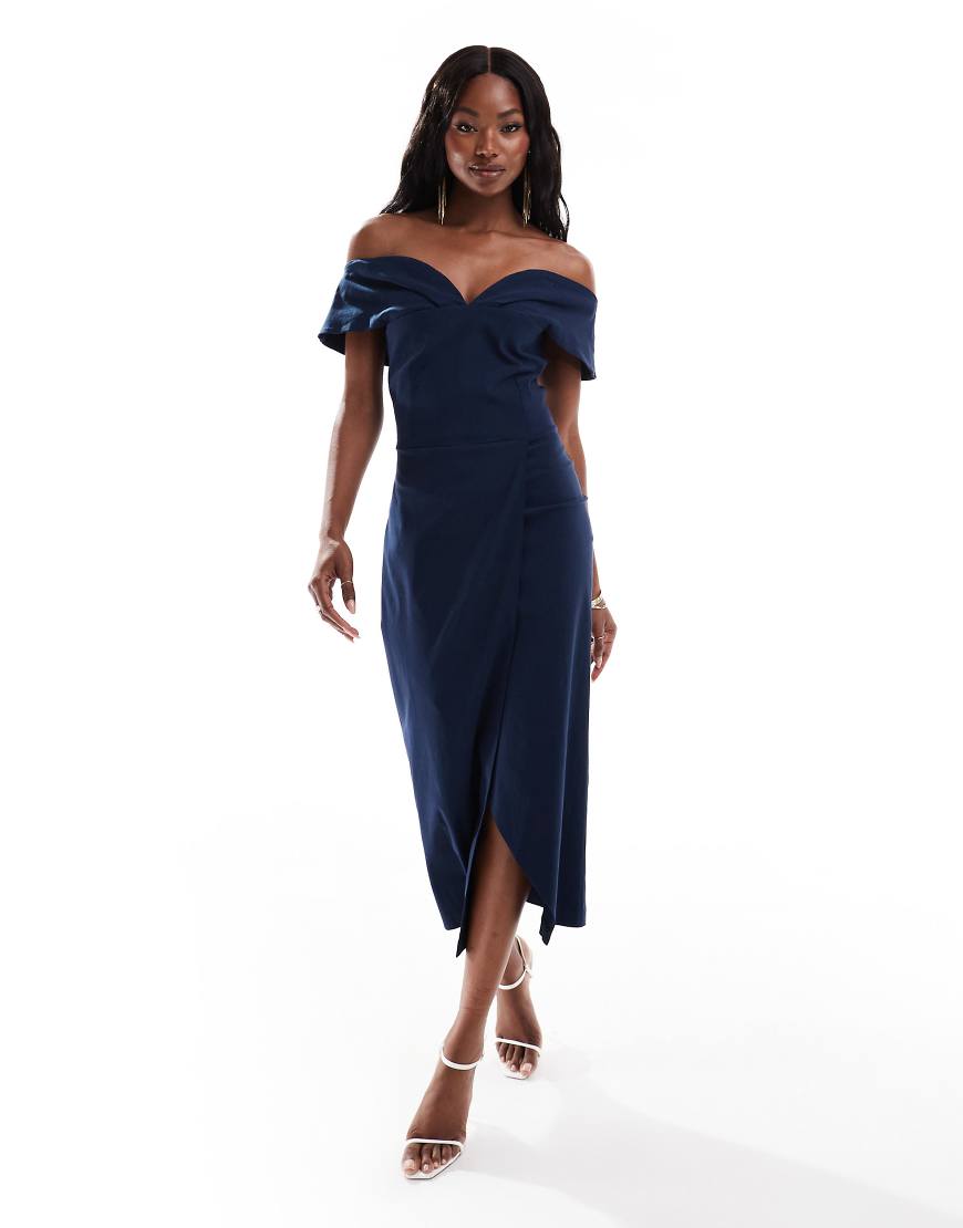 Vesper - Midaxi-Wickelkleid in Marineblau mit herzförmigem Carmen-Ausschnitt Vesper - Midaxi-Wickelkleid in Marineblau mit herzförmigem Carmen-Ausschnitt von Vesper