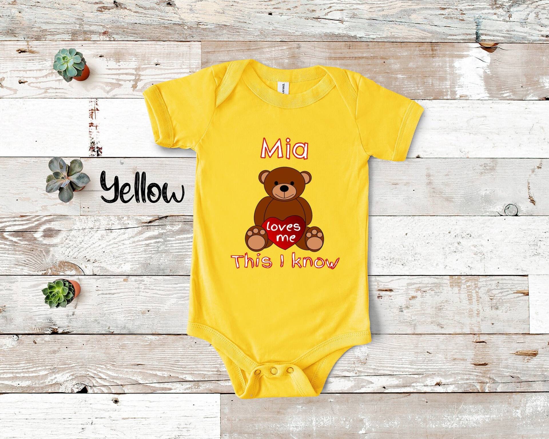Mia Loves Me Süßer Oma Bär Baby Body, Tshirt Oder Kleinkind Shirt Besonderes Großmutter Geschenk Schwangerschaft Ankündigung Mia Loves Me Süßer Oma Bär Baby Body, Tshirt Oder Kleinkind Shirt Besonderes Großmutter Geschenk Schwangerschaft Ankündigung von WalltoWallMall