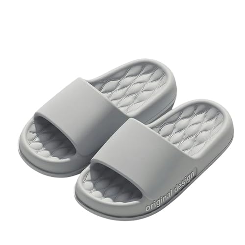 YLXCKGS Flip-Flops Männer Hausschuhe Sommer Strand Rutschen Dicke Sohle Frauen Badezimmer Anti-Rutsch Weiche Sandalen Mode Ultra-Light-Grau-44-45 von YLXCKGS