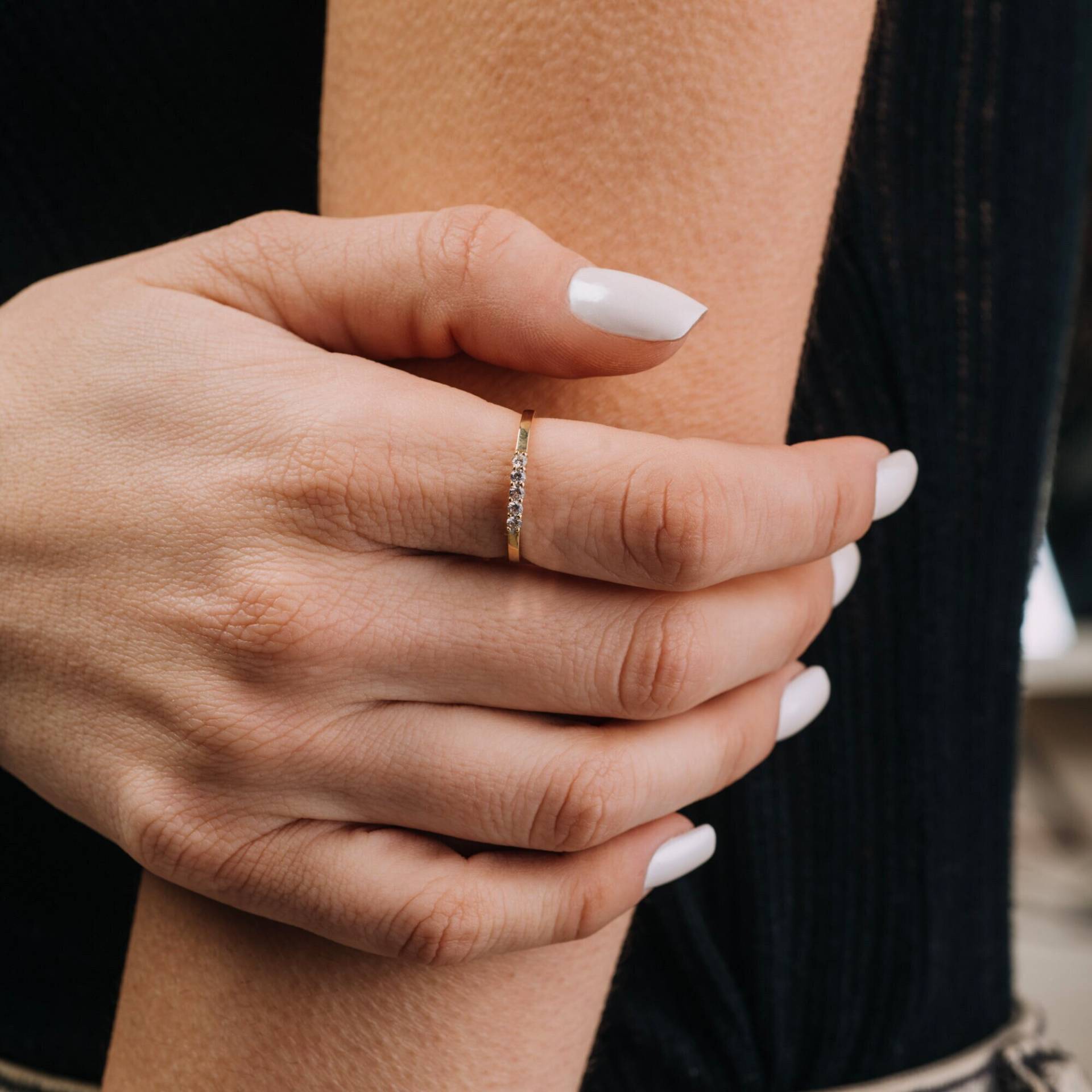 5 Stein Goldring, Ehering, Dünner Verlobungsring, Zirkonia-Ring, Solitärring, Stein-Ring, Geschenk Für Sie von ArvaJewels