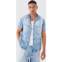 Mens Distressed Cross Applique Denim Revere Shirt In Light Blue - Blau - M, Blau von boohooman