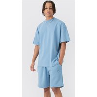 Mens Oversized Extended Neck Official Man Embossed T-shirt & Short Set - Blau - M, Blau von boohooman