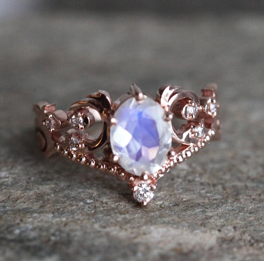 Regenbogen Mondstein Verlobungsring, Vintage Blauer Ring, Rosegold Floraler Ring von capucinne