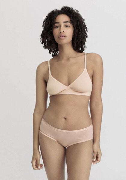 hessnatur Triangel BH bügellos PURE SENSE aus TENCEL Modal hessnatur Triangel BH bügellos PURE SENSE aus TENCEL Modal von hessnatur