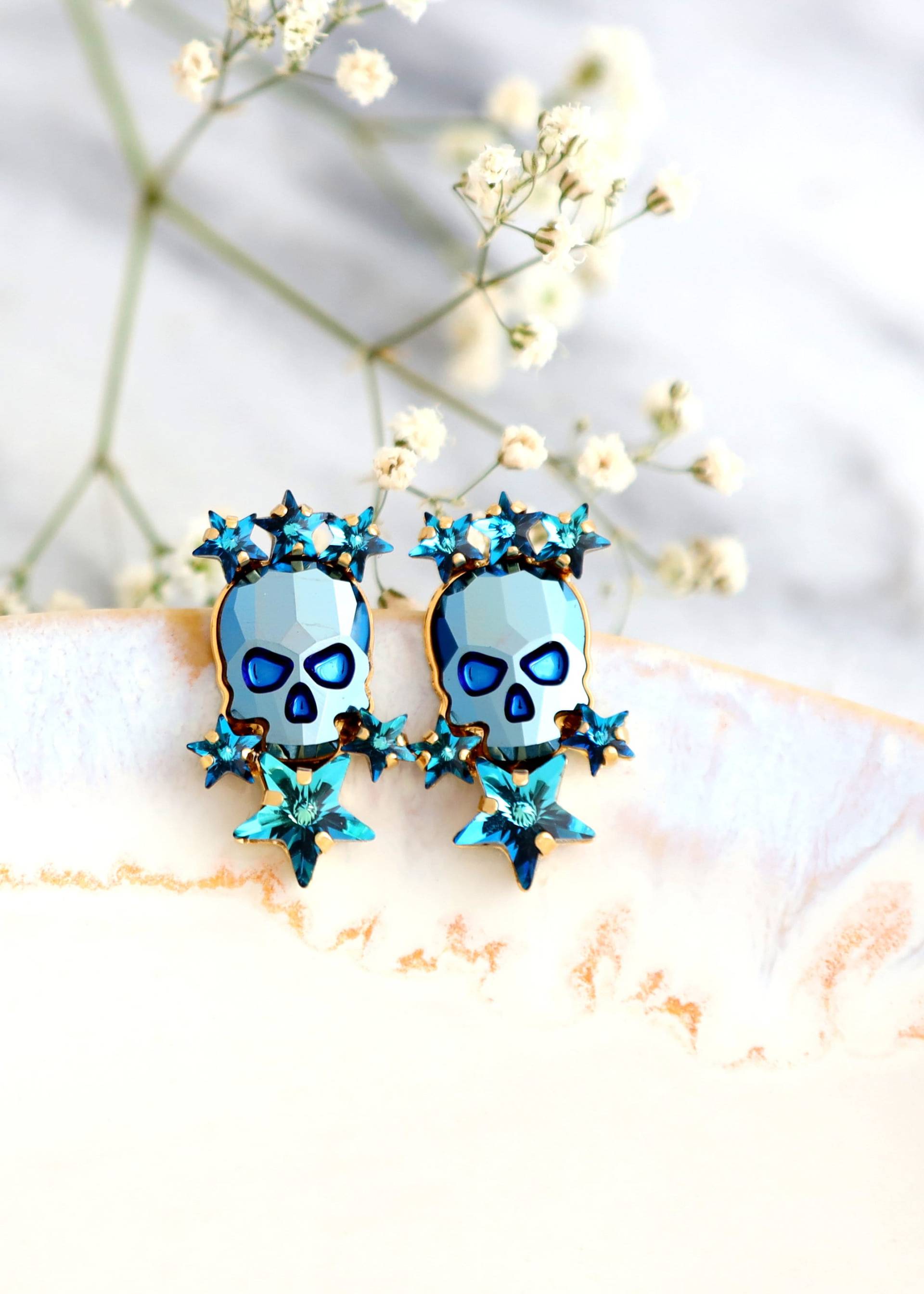 Schädel Ohrringe, Zucker Blaue Ohrstecker, Gothic Braut Schmuck, Geschenk Für Sie, Ohrringe von iloniti