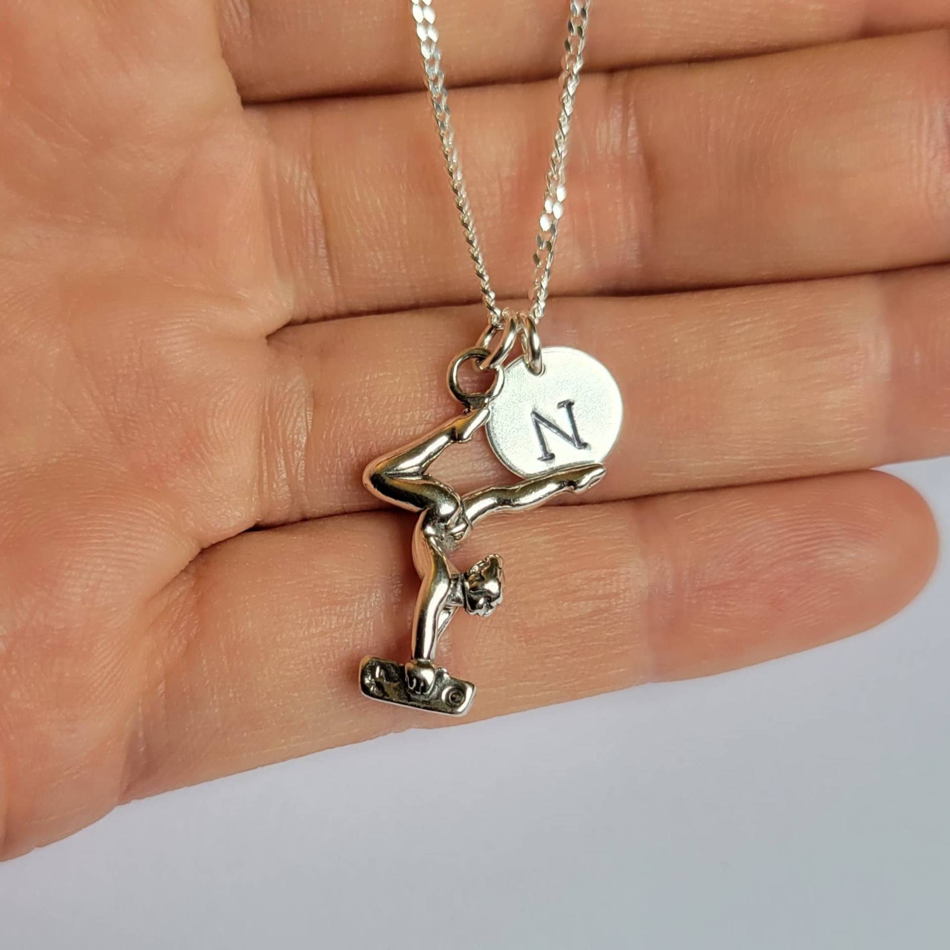 sterling Silber Gymnast Halskette, Balance Beam, Gymnastik Geburtstag Geschenk, Kinder Schmuck, Mädchen Versand Aus Usa von kyooziAccessories