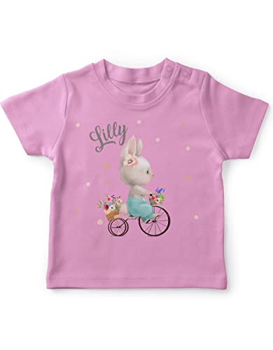 miKalino Baby/Kinder T-Shirt mit Spruch Hase auf Fahrrad mit Namen | Kurzarm Shirt für Jungen und Mädchen | Geschenkidee, Farbe:rosa, Grösse:80-86 von miKalino