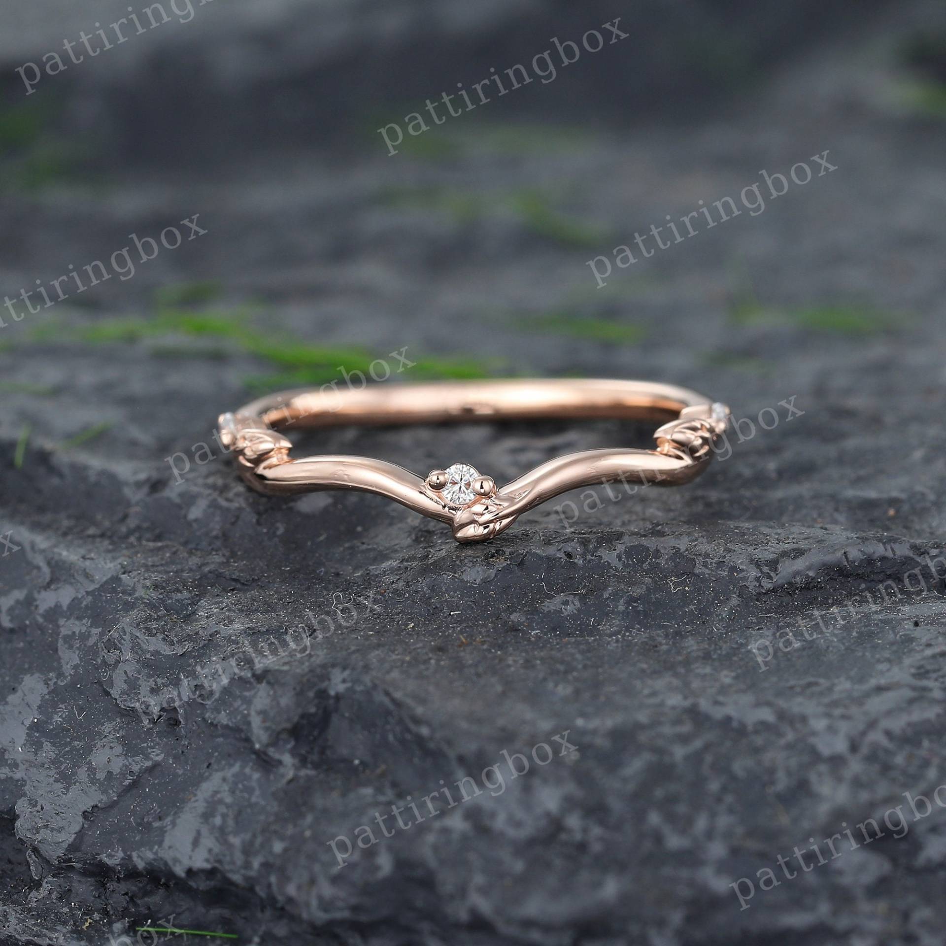 Moissanite Ehering Unikat Diamant Rose Gold Gebogen Art Deco Blatt Passendes Stacking Band Vintage Versprechen Für Frauen von pattiringbox