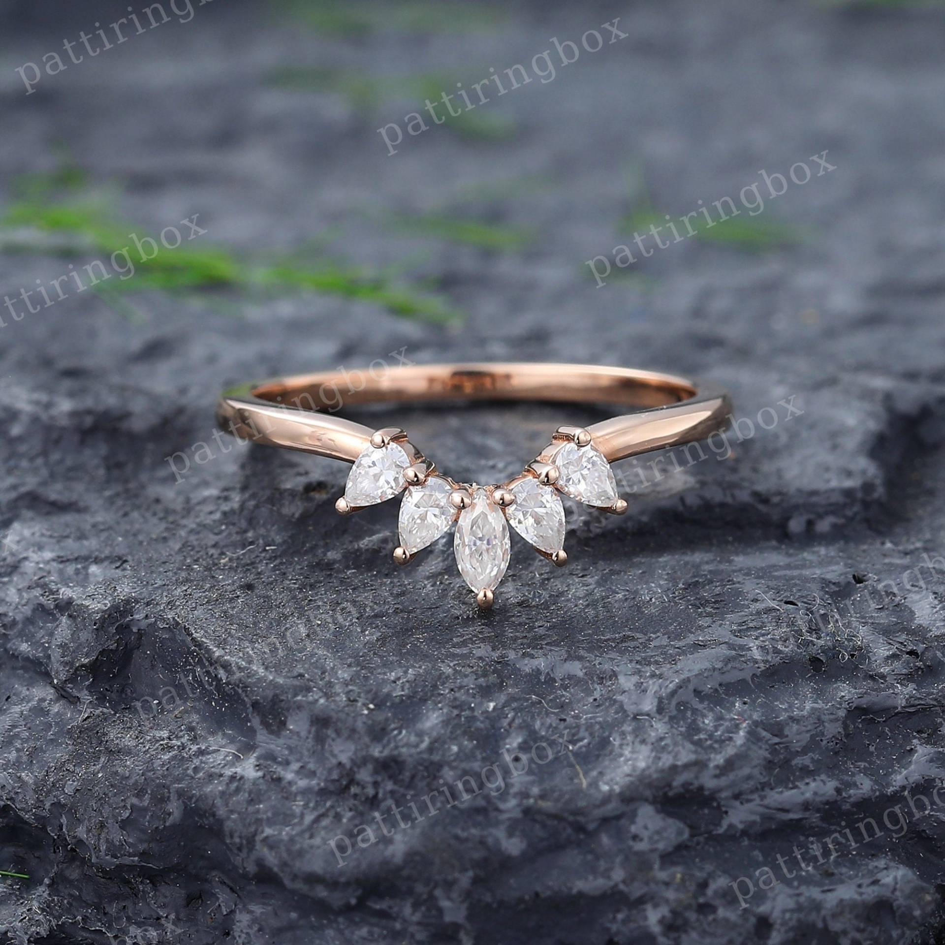 Unikat Pear Cut Ehering Moissanite | Diamant Rose Gold Geschwungene Hochzeit Band Art Deco Passendes Stacking Vintage Promise Für Frauen von pattiringbox