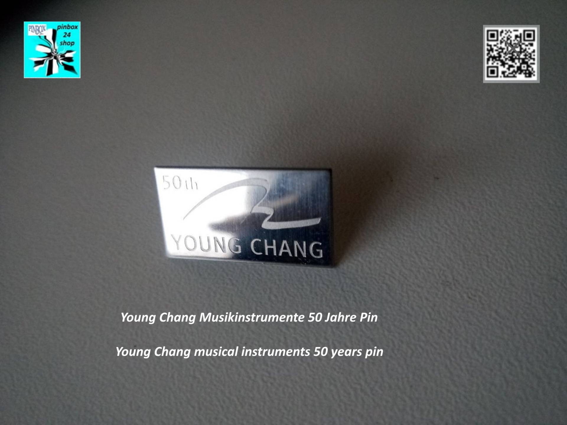 50 Jahre Musikinstrumente - Young Changs Pin von pinbox24shop