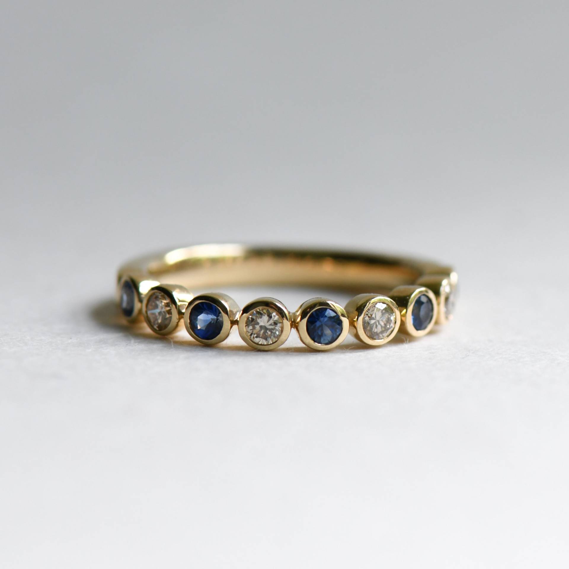 14K Saphir Diamant Ring, Blauer Saphir, Jubiläum Band, Jahrestag Band von roseandchoc