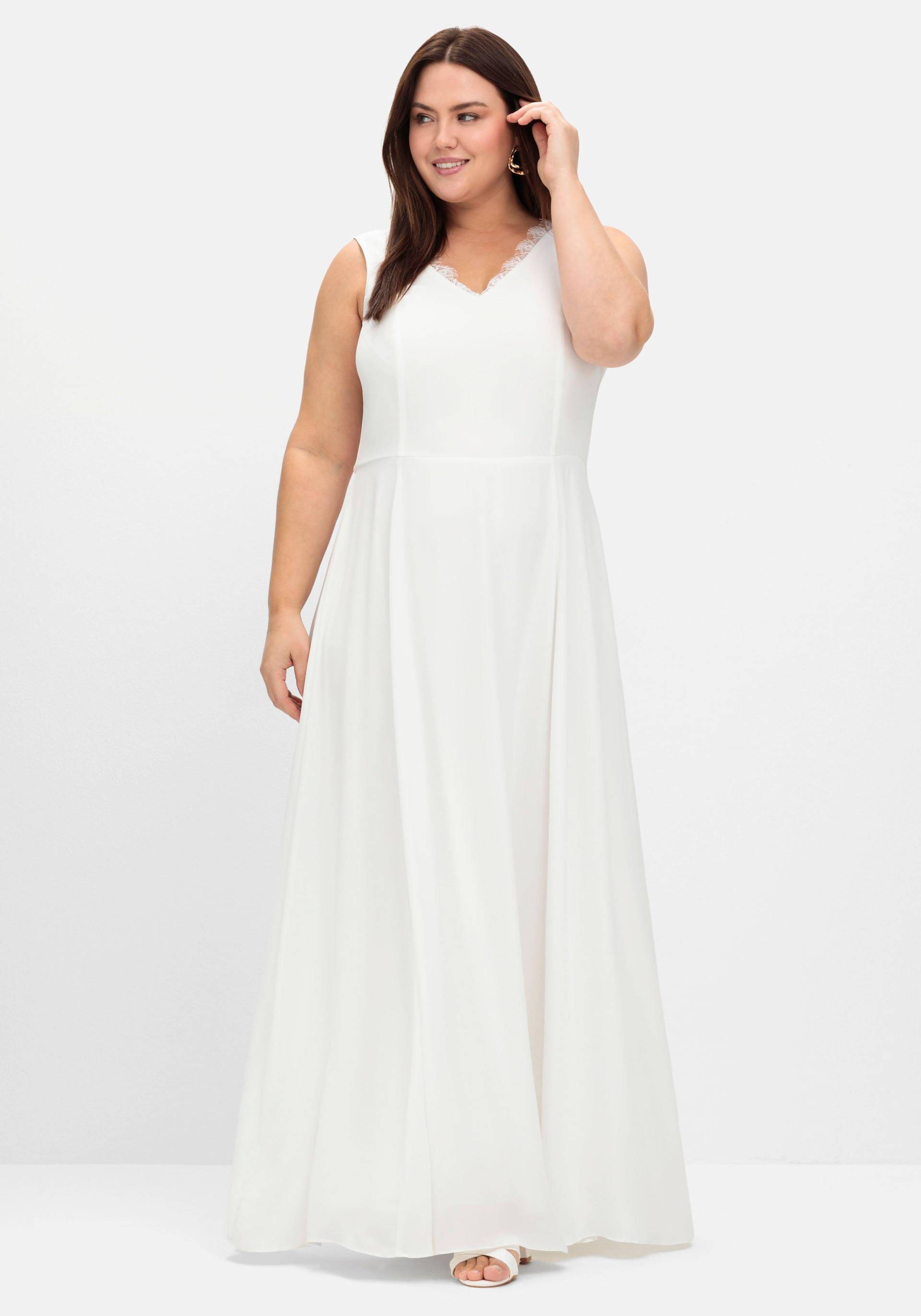 Große Größen: Hochzeitskleid mit floraler Spitze und Chiffon, offwhite, Gr.40-58 Große Größen: Hochzeitskleid mit floraler Spitze und Chiffon, offwhite, Gr.40-58 von sheego