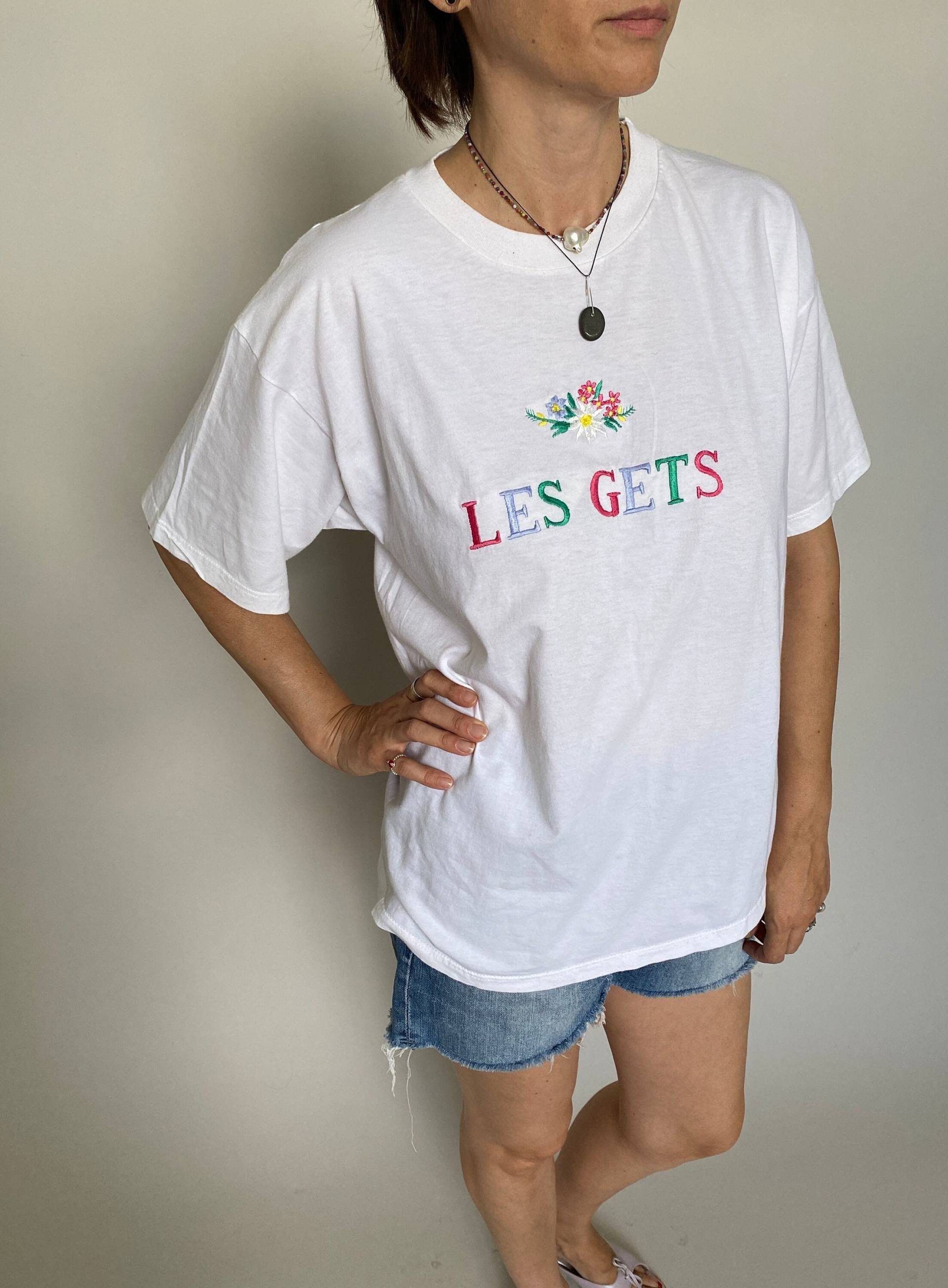 Vintage Weißes T-Shirt "Les Gets" Stickerei | Frauen Rundhals-T-Shirt Mit Bunten Blumenstickereien Ftv1589 von whiteaporter