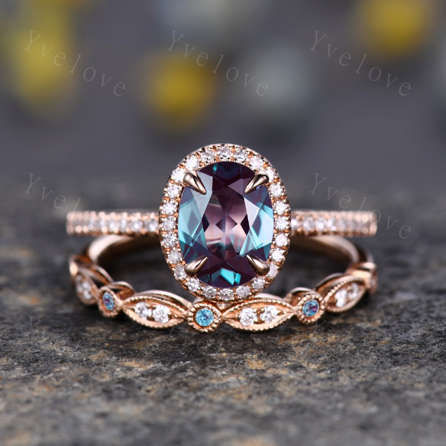 2stk Vintage Oval Cut Alexandrit Verlobungsring Set Halo Moissanit Ring Art Deco Braut Ehering Rosegold Für Frauen von yvelove